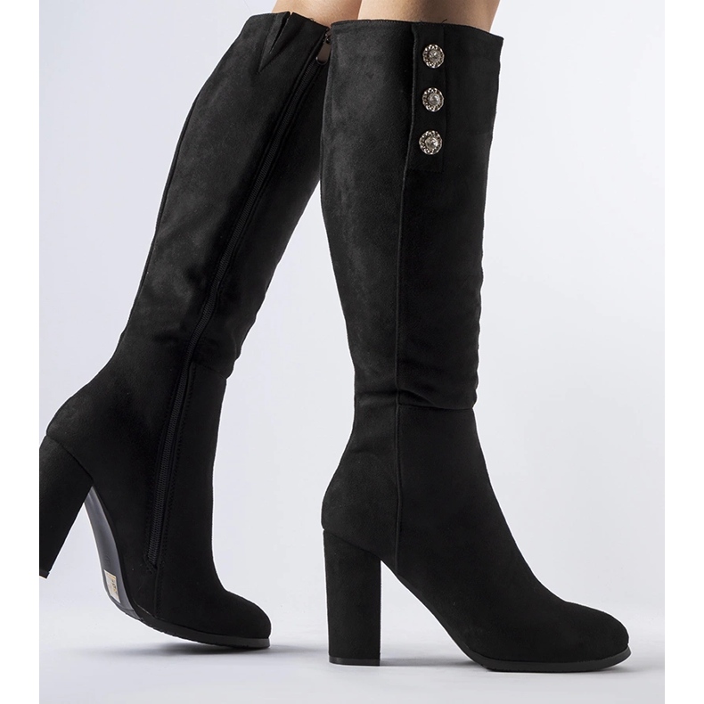 Schwarze Stiefel, verziert mit Lightning-Zirkonen 1