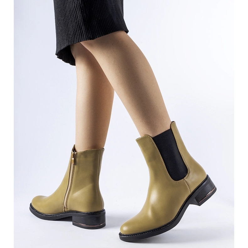 Olivgrüne, isolierte klassische Bagnoro-Stiefeletten 1