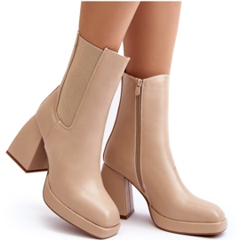 Frauenstiefel auf Plattform und Absätzen Beige 4