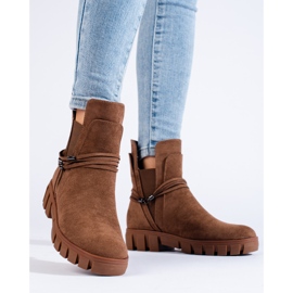 Braune Chelsea-Stiefel für Damen auf der Vinceza-Plattform aus ökologischem Wildleder 1