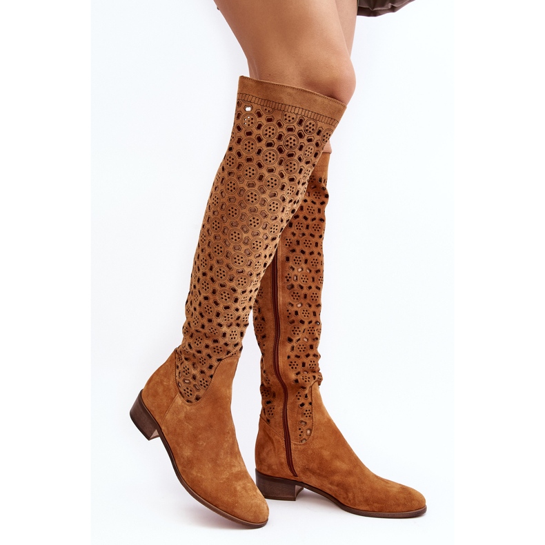 Wildlederstiefel mit durchbrochenem Camel-Pointe-Muster braun 1