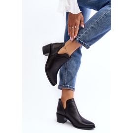 Lederstiefeletten mit ausgeschnittenen High Heels in Schwarz von Dalros 5