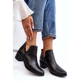 Lederstiefeletten mit ausgeschnittenen High Heels in Schwarz von Dalros 1