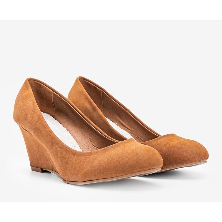 Camel Pumps auf dem Manama Wedge braun 1