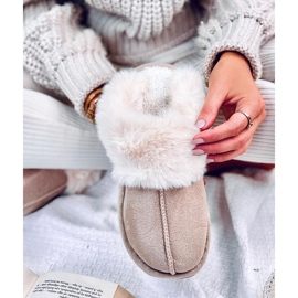 Otteys Beige Damenhausschuhe mit Fell 2