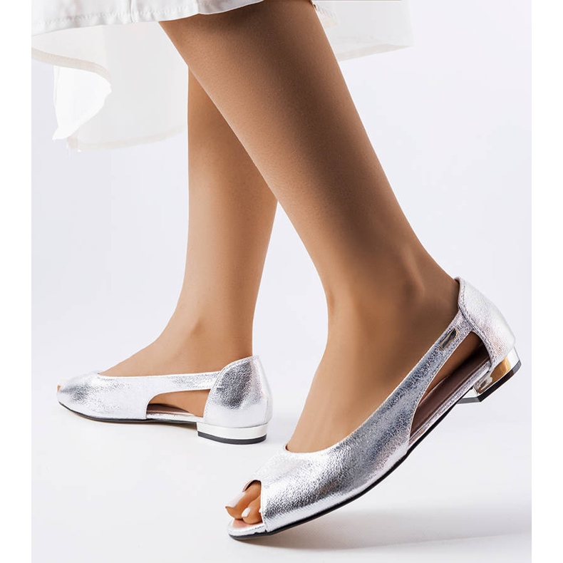 Ballerinas mit Cut-Outs in Silbermetallic von Lane silber- 1