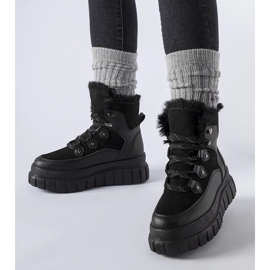 Schwarze Stiefeletten mit massiver Cervantes-Sohle 1