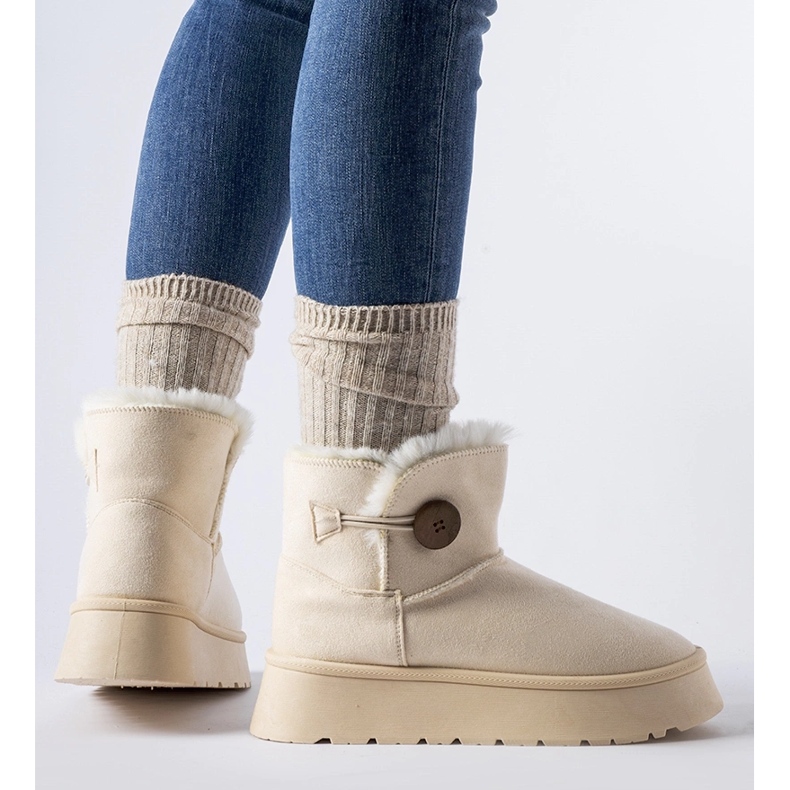 Beige isolierte Schneestiefel mit Ronco-Knopf 1