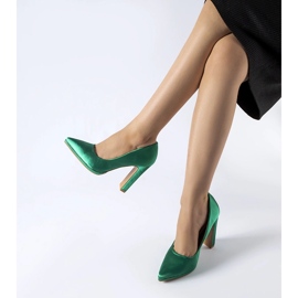 Grüne Satin-Stiletto-Pumps von Rivers 1
