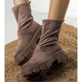 Braune Damenstiefel von Makayla 1