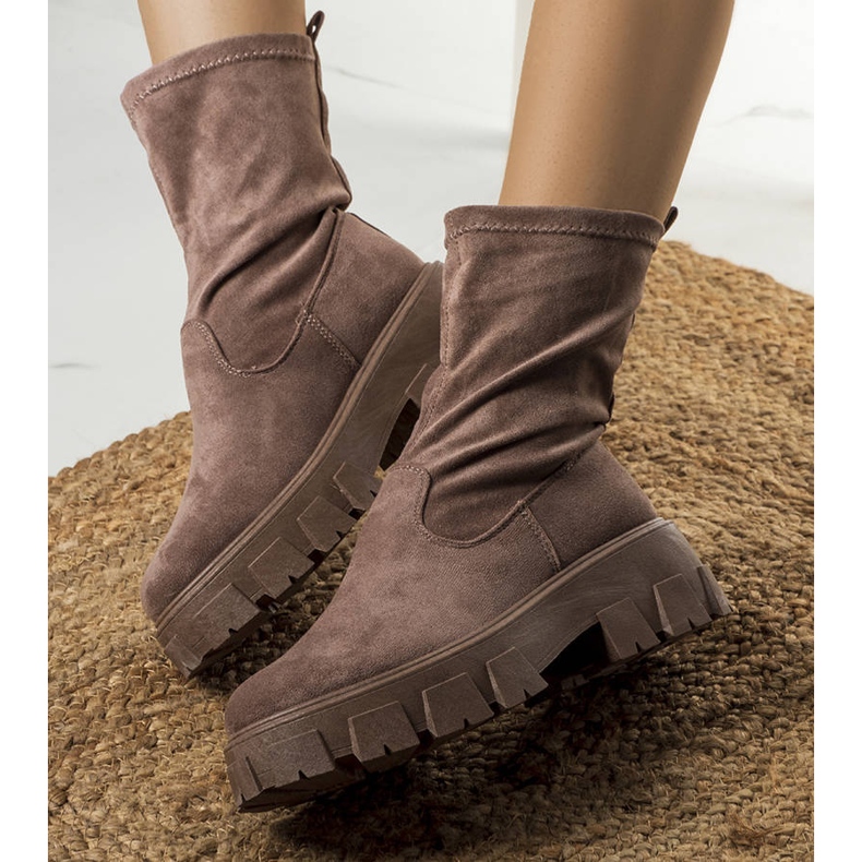 Braune Damenstiefel von Makayla 1