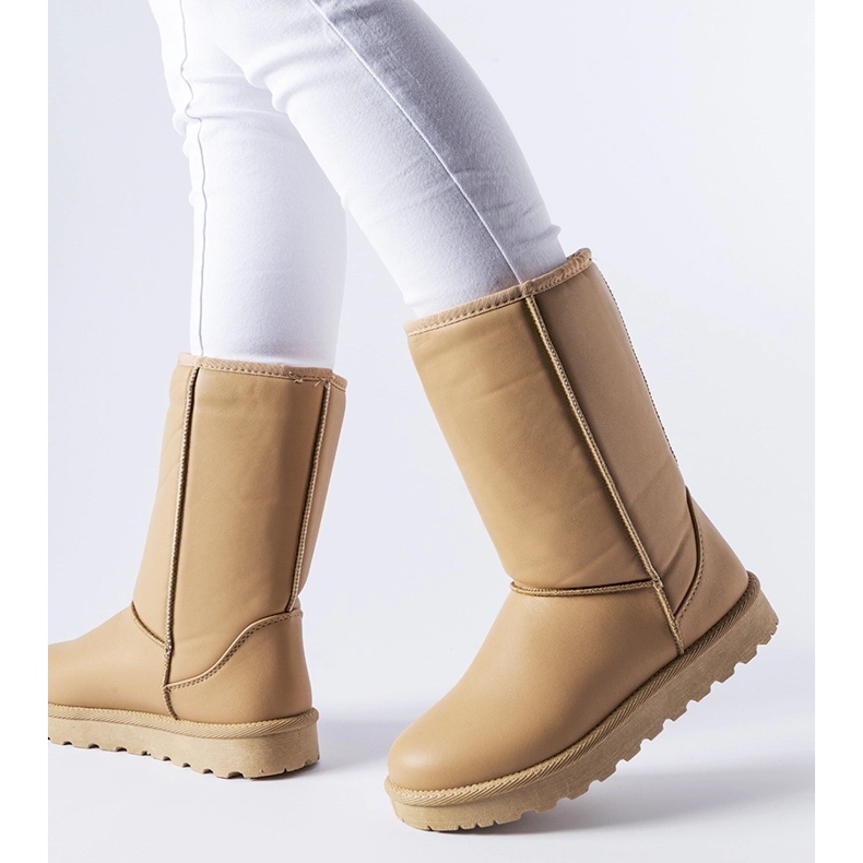 Braune klassische Bobby-Schneestiefel aus Öko-Leder beige 1