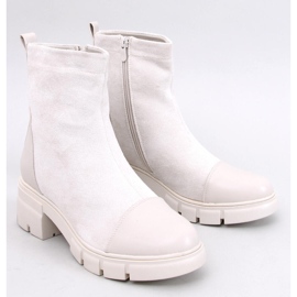 Olson Beige Stiefeletten mit weitem Absatz 1