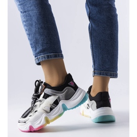 Schwarze Sneaker aus Materialmix von Grondin 1