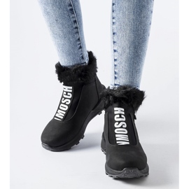 Schwarze isolierte High-Top-Sneaker von Oneglia 1