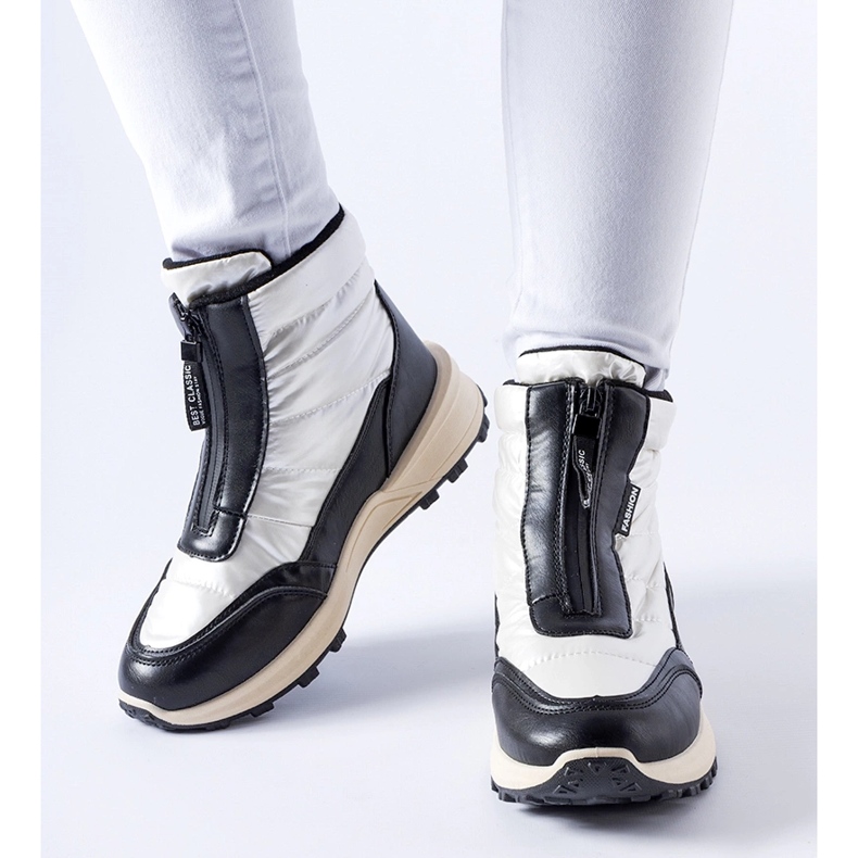 Weiße isolierte Schneestiefel mit Ritter-Reißverschluss 2