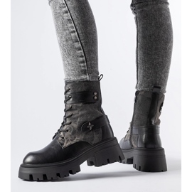 Schwarze isolierte Stiefel mit Norwalk-Protektor 1