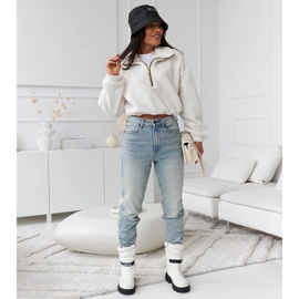 Beige isolierte Damen-Schneestiefel von Pulliam 1