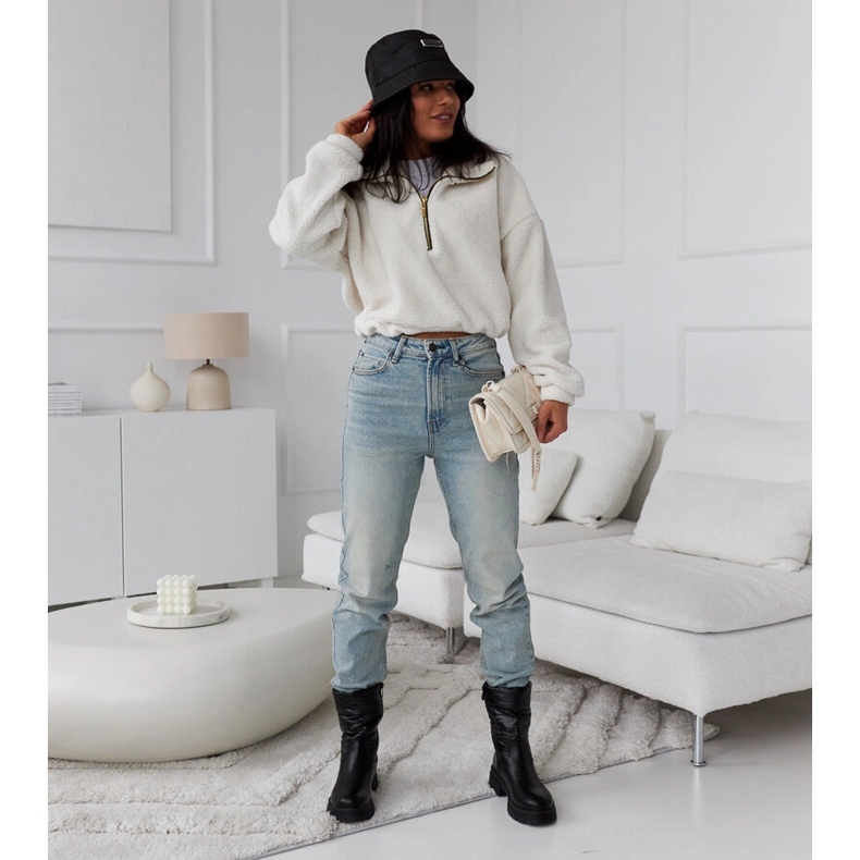 Schwarze isolierte Stiefeletten mit Malvaro-Steppung 1