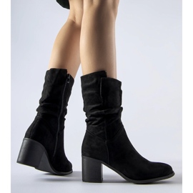 Schwarze isolierte Cowboystiefel mit hohem Absatz von Filomena 1