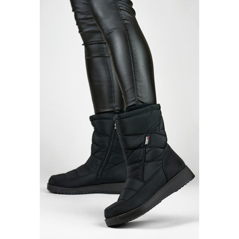 Isolierte, gesteppte Damen-Schneestiefel mit niedrigem Plateau und Fell schwarz 1
