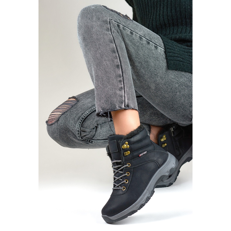 Hohe Damen-Trekkingschuhe, schwarz 1