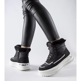 Schwarze Trieste-Sportschneestiefel mit Fell 1