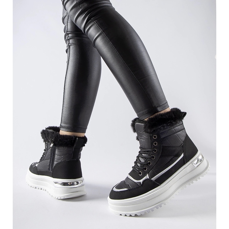 Schwarze Trieste-Sportschneestiefel mit Fell 1