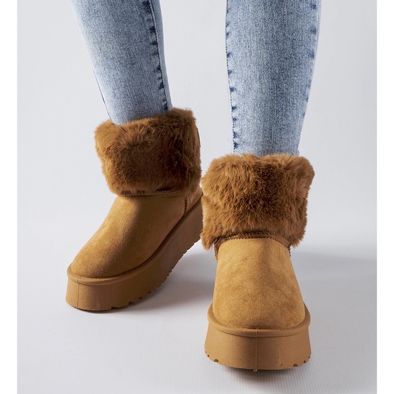 Braune Schneestiefel mit Adelfia-Fell verziert 1