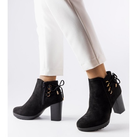 Schwarze Stiefel mit Absatz aus Öko-Wildleder von Poule 1