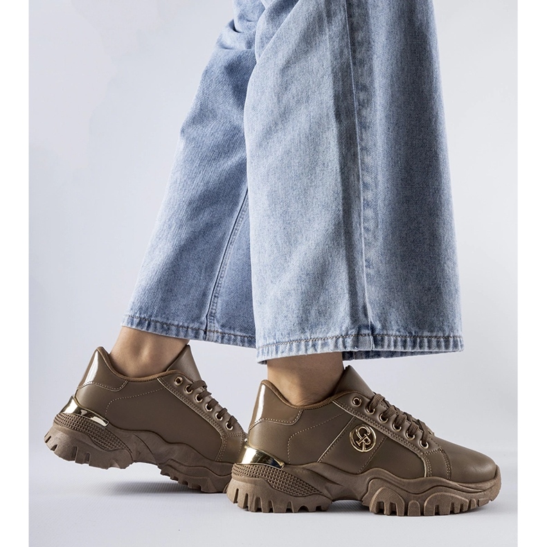 Braune Sneakers mit massiver Sohle von Arpaia 1