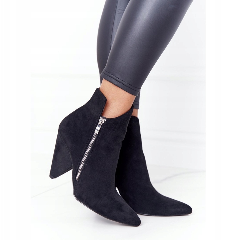 Asymmetrische Stiefel mit hohem Absatz Lu Boo Schwarz 3