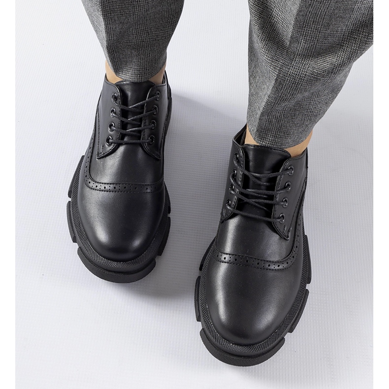 Schwarze Schnürschuhe von Piazzetta 2