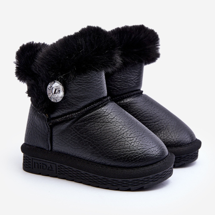 Schwarze Bessie isolierte Schneestiefel mit Fell 2