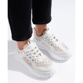 Weiße Damen-Sportschuhe mit dicker Sohle 1