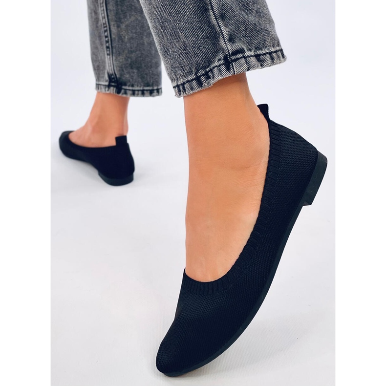 Schwarze durchbrochene Ballerinas von Kreiss 2