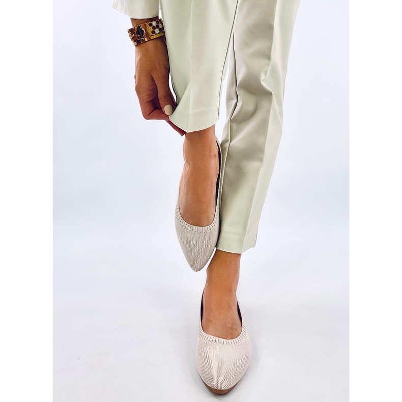 Kreiss Beige durchbrochene Ballerinas 1