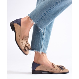 Durchbrochene Mokassins aus beigem Wildleder von Daszyński 2