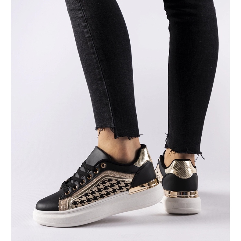 Briercliff schwarze Glitzer-Sneaker 1