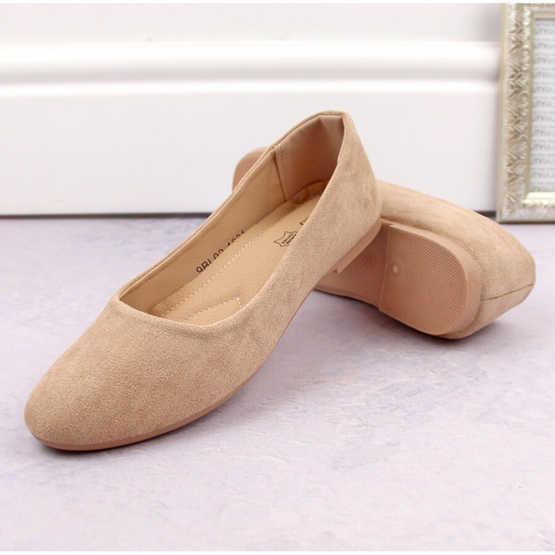 Beige Wildleder-Ballerinas für Damen eVento 9BL02-1031 1