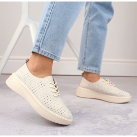 Durchbrochene Damen-Schnürschuhe aus Leder, beige, Sergio Leone SP018 2