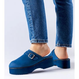 Marineblaue Clog-Slides auf der Lang-Plattform 2