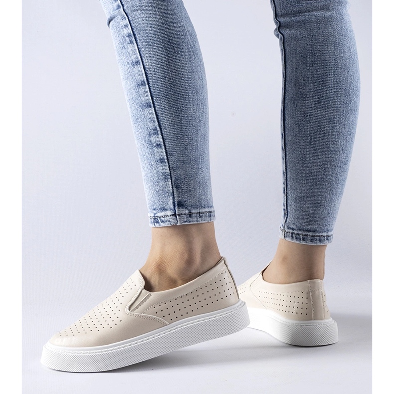 Beige perforierte Fulda-Sneaker 1