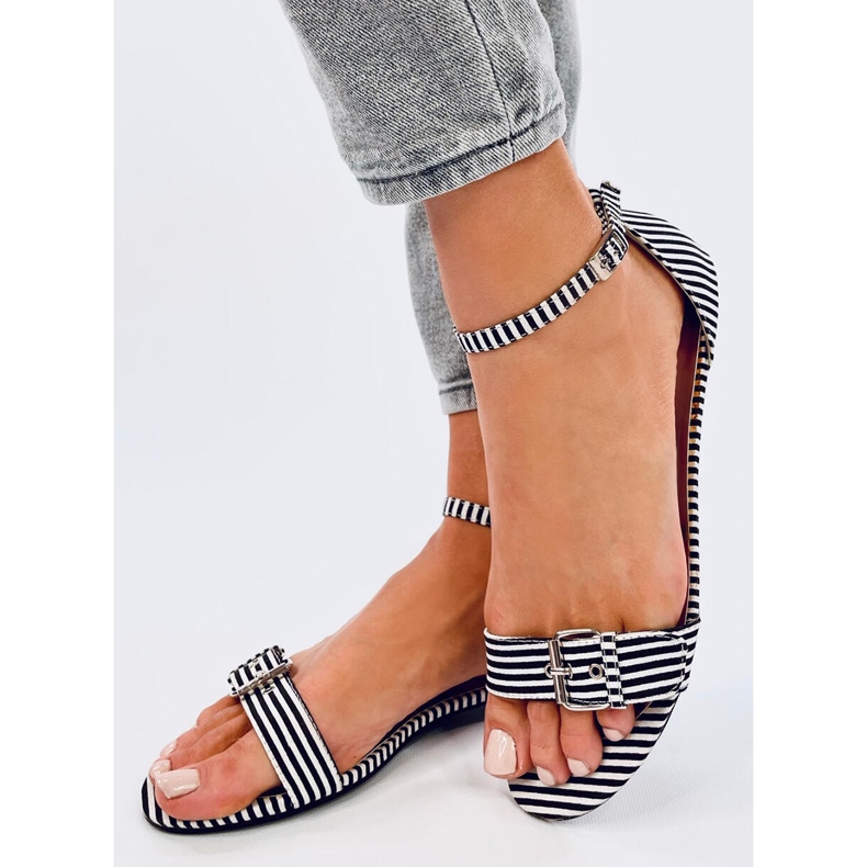 Ditty Black gestreifte Sandalen – 2. Wahl weiß 2