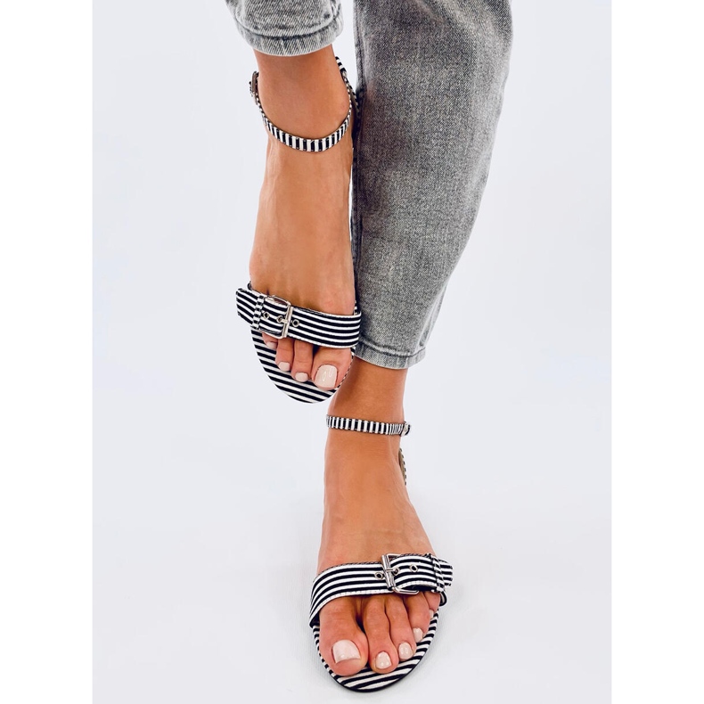 Ditty Black gestreifte Sandalen – 2. Wahl weiß 1