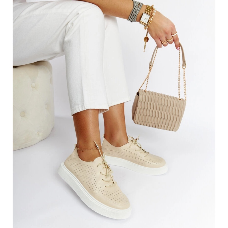 Beige perforierte Laytonville-Sneaker 1
