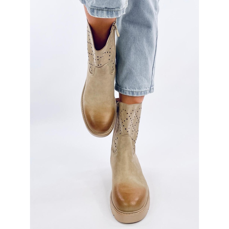 Issey Green durchbrochene Stiefel grün 1