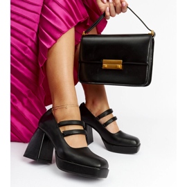 Cher schwarze Pumps mit massivem Blockabsatz 1