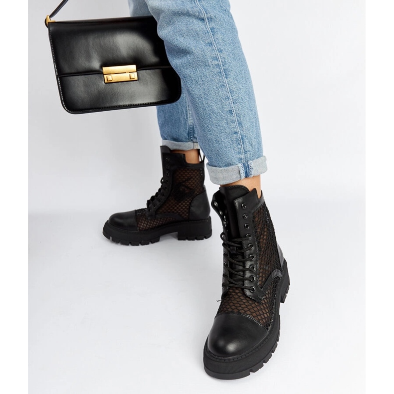 Schwarze transparente Waldeck-Stiefel 1