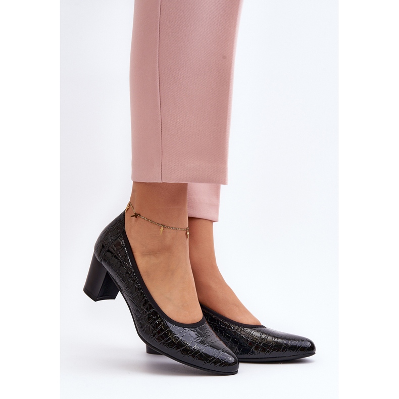 Vinceza Lackpumps mit schwarzer Zinnia-Prägung 1
